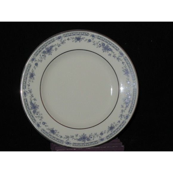 Minton Bellemeade 5 pps (s) Teacup Plates Blue Flowers Bone China‎ England - Picture 3 of 6